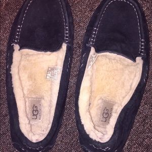 Black UGG loafers 😍😍